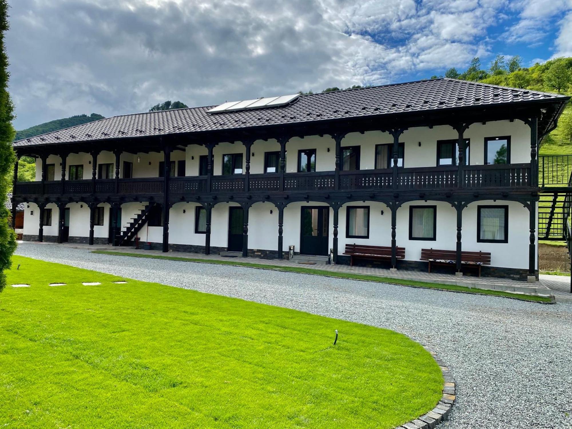 Pensiunea Suci Botiza Exterior photo